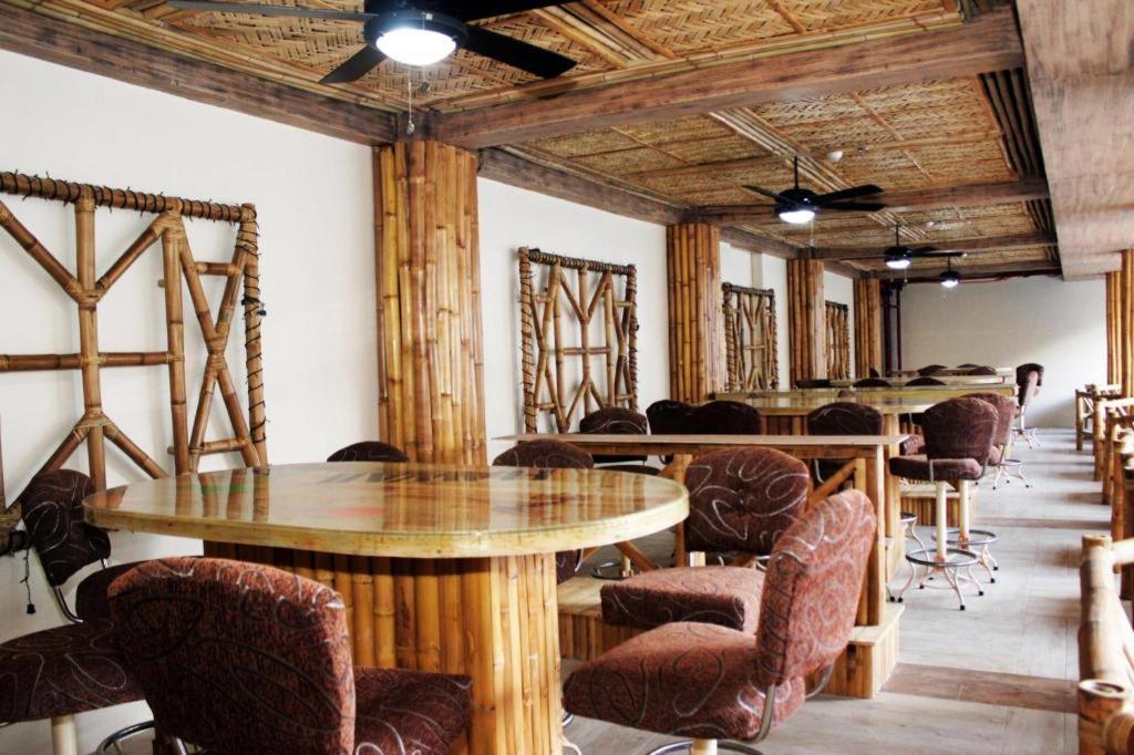 Score Birds Hotel Angeles Ngoại thất bức ảnh