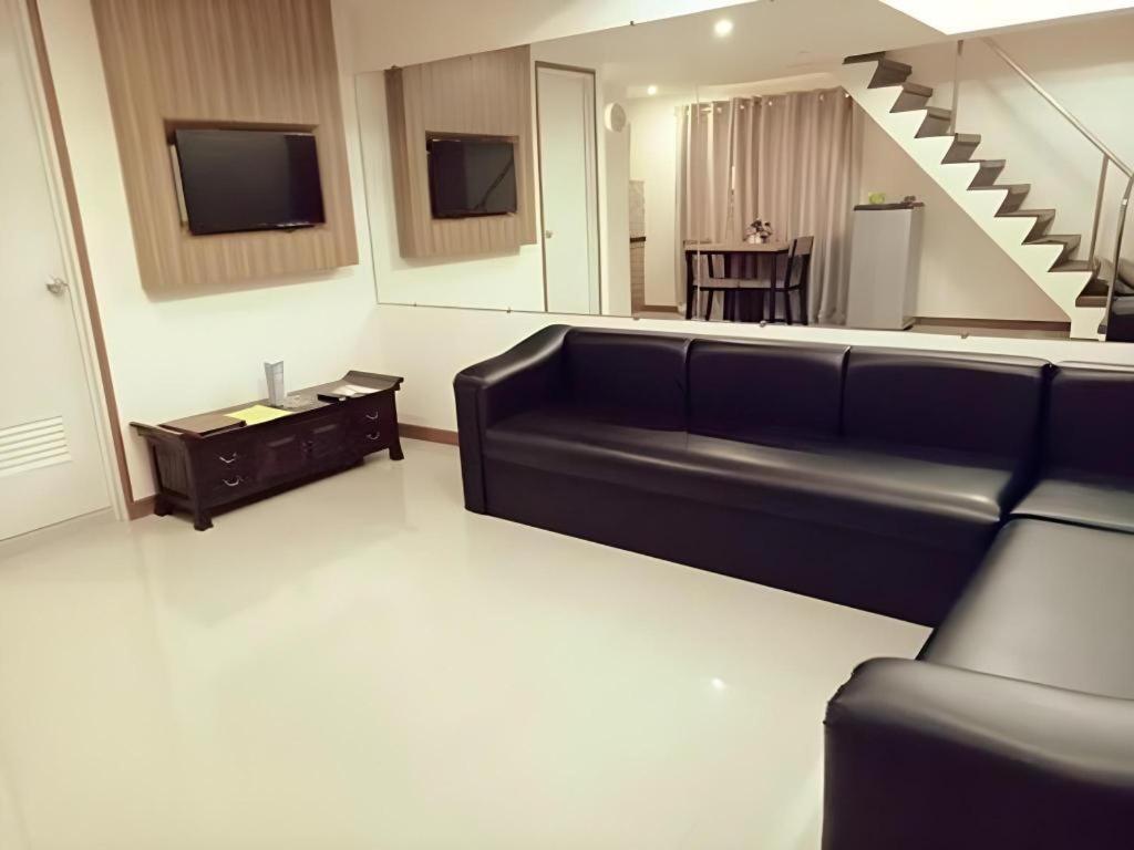 Score Birds Hotel Angeles Ngoại thất bức ảnh