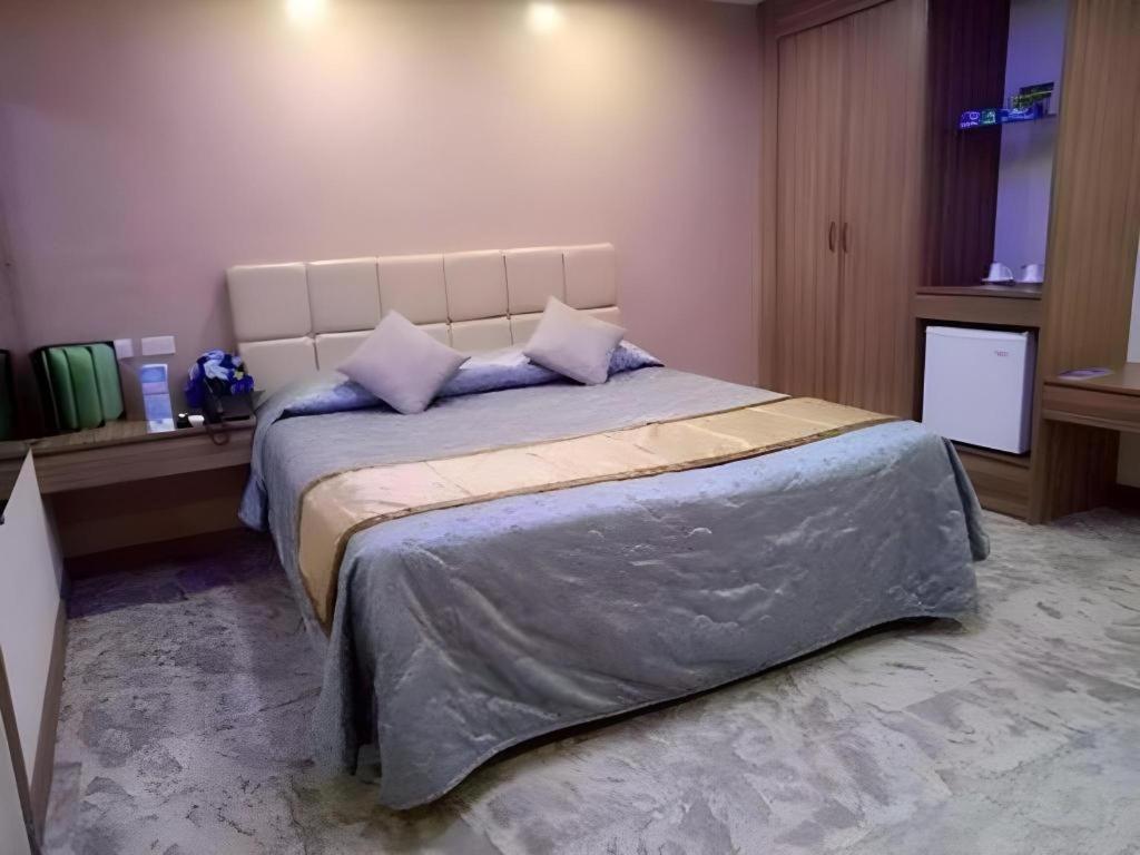 Score Birds Hotel Angeles Ngoại thất bức ảnh